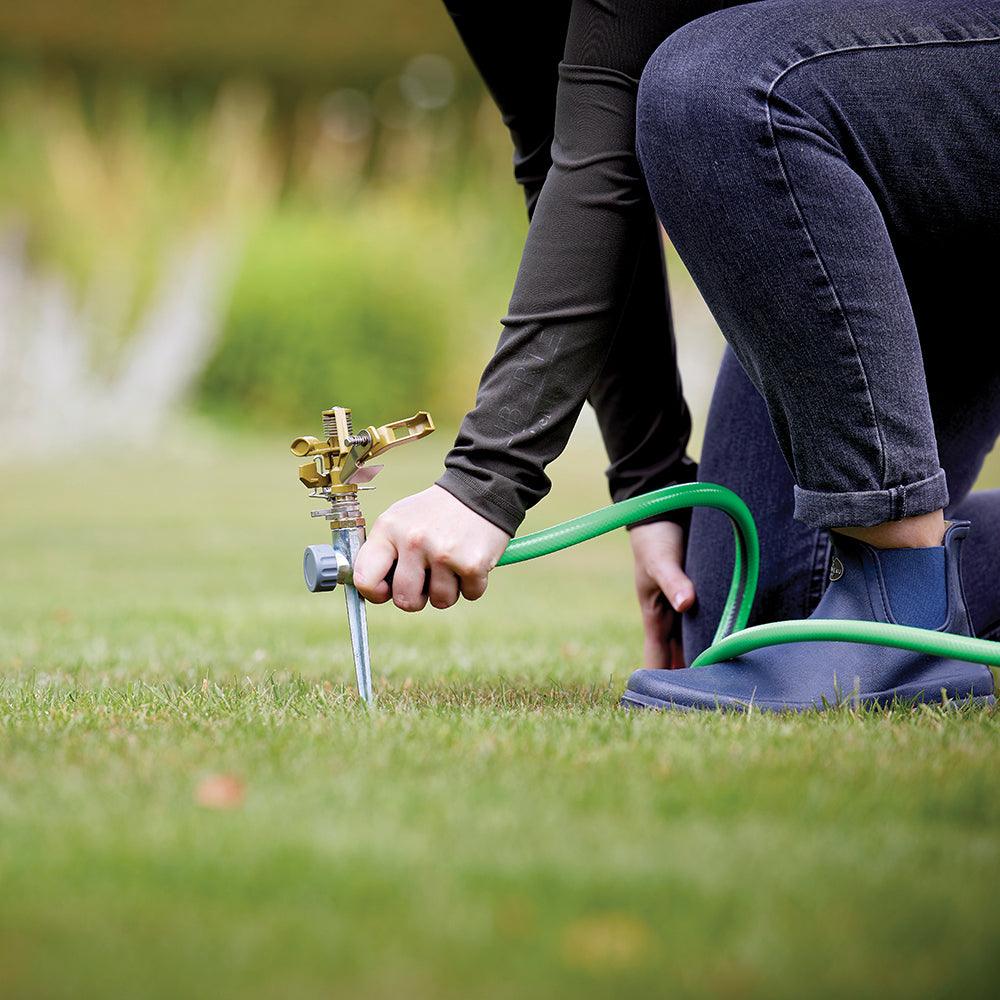 Silverline Spiked Impulse Sprinkler